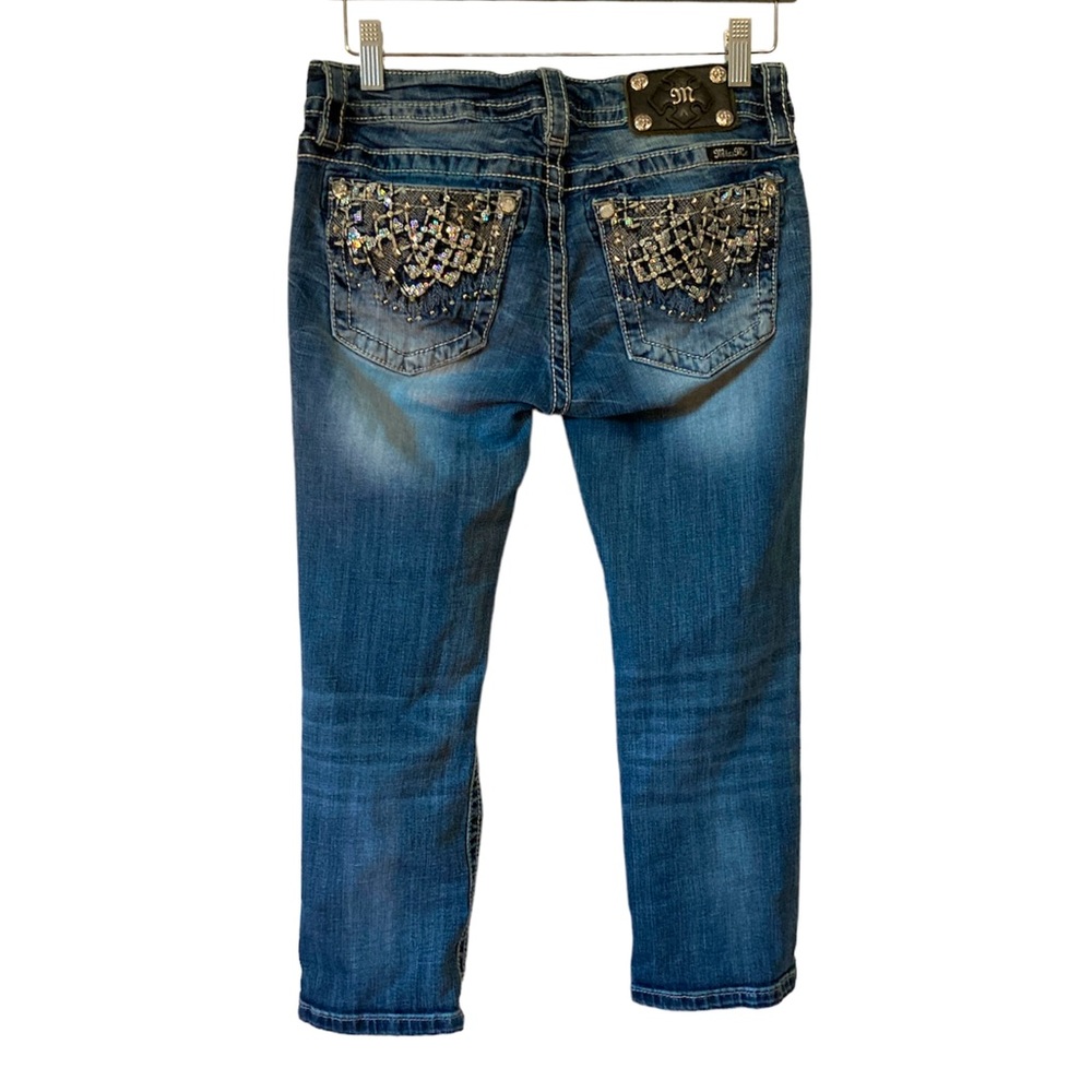 Miss Me Signature Capri Jeans Jeweled Pocket Sparkly Bling Blue Denim Size 29